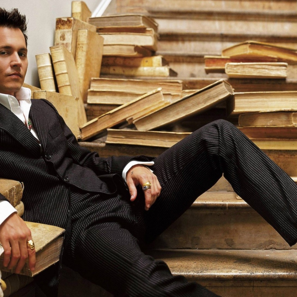 Стильный актер Джонни Депп