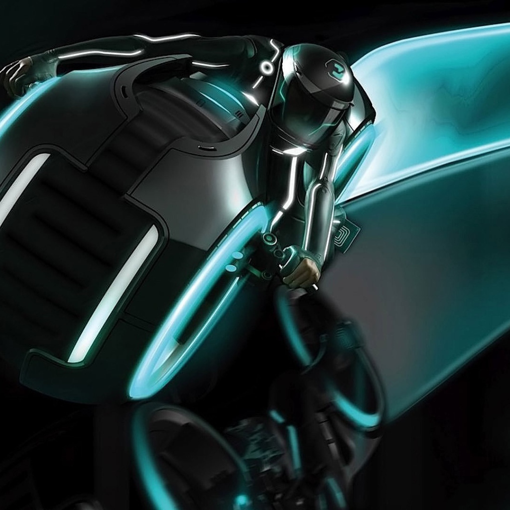 Мотоциклист в фильме Трон