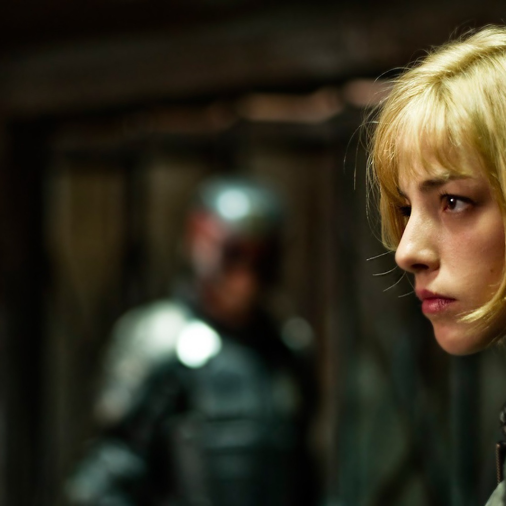 Девушка из фильма Судья Дред