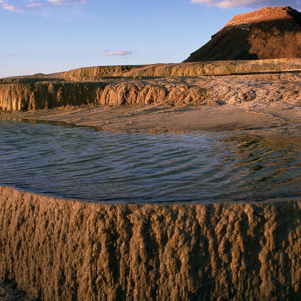 Природная ванна из камня