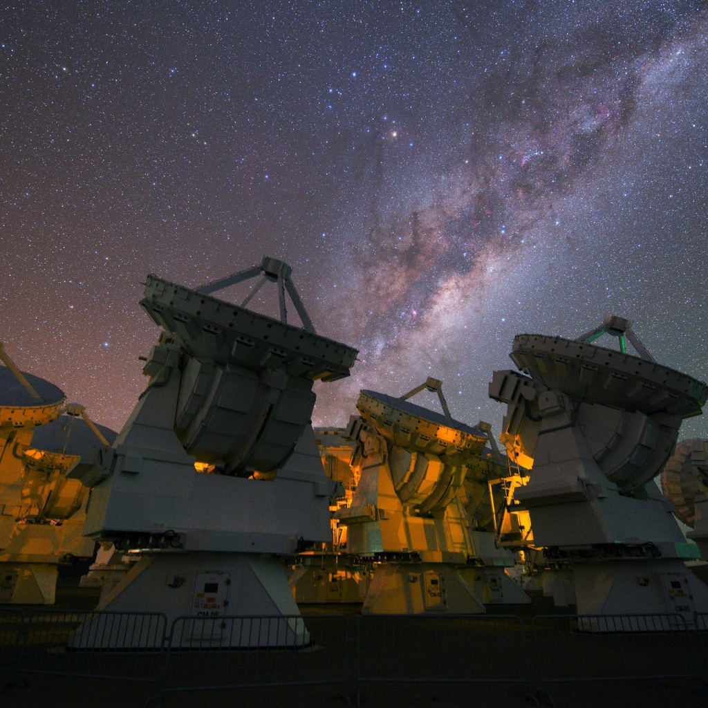 Радиотелескопы изучают Млечный путь