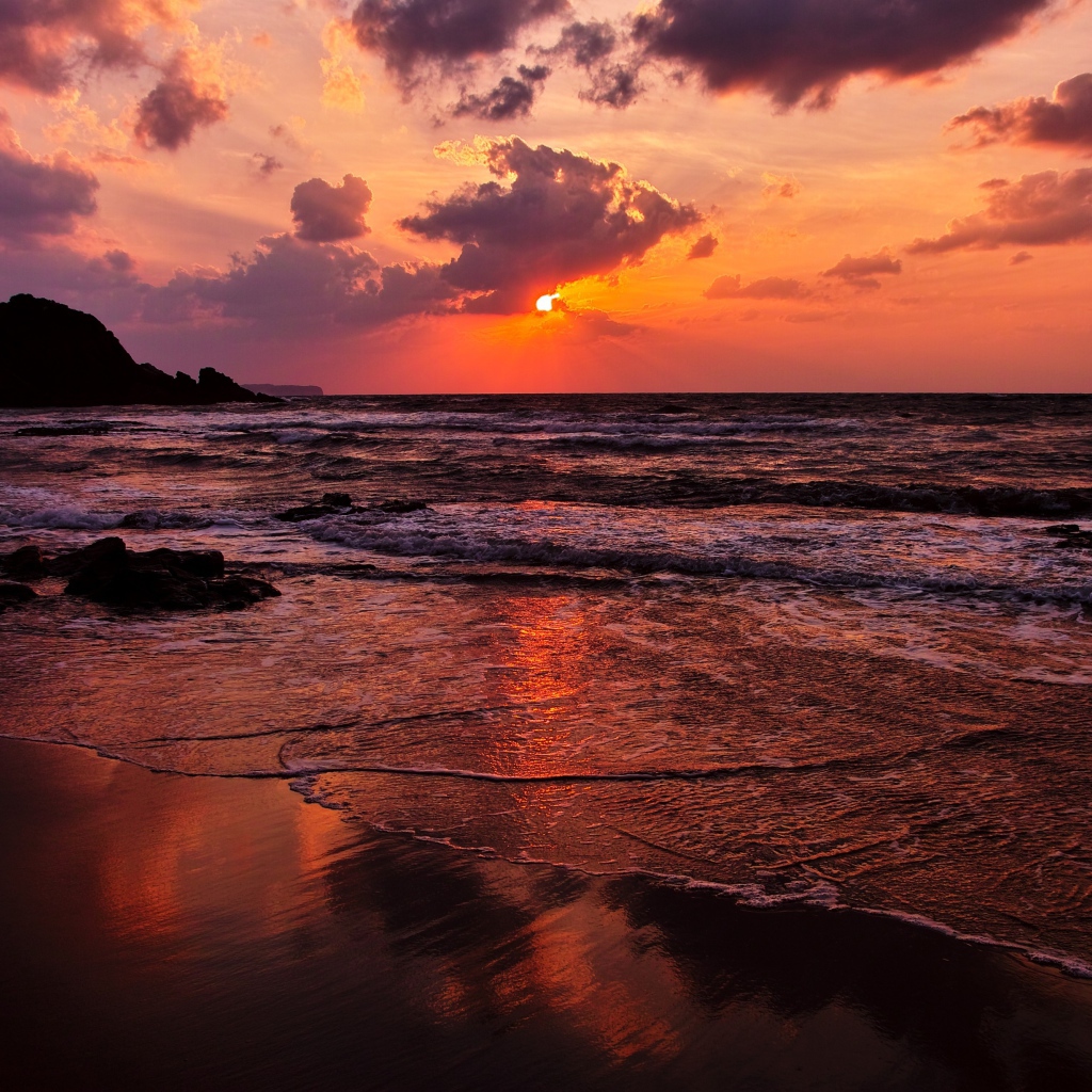 Темная вода перед закатом