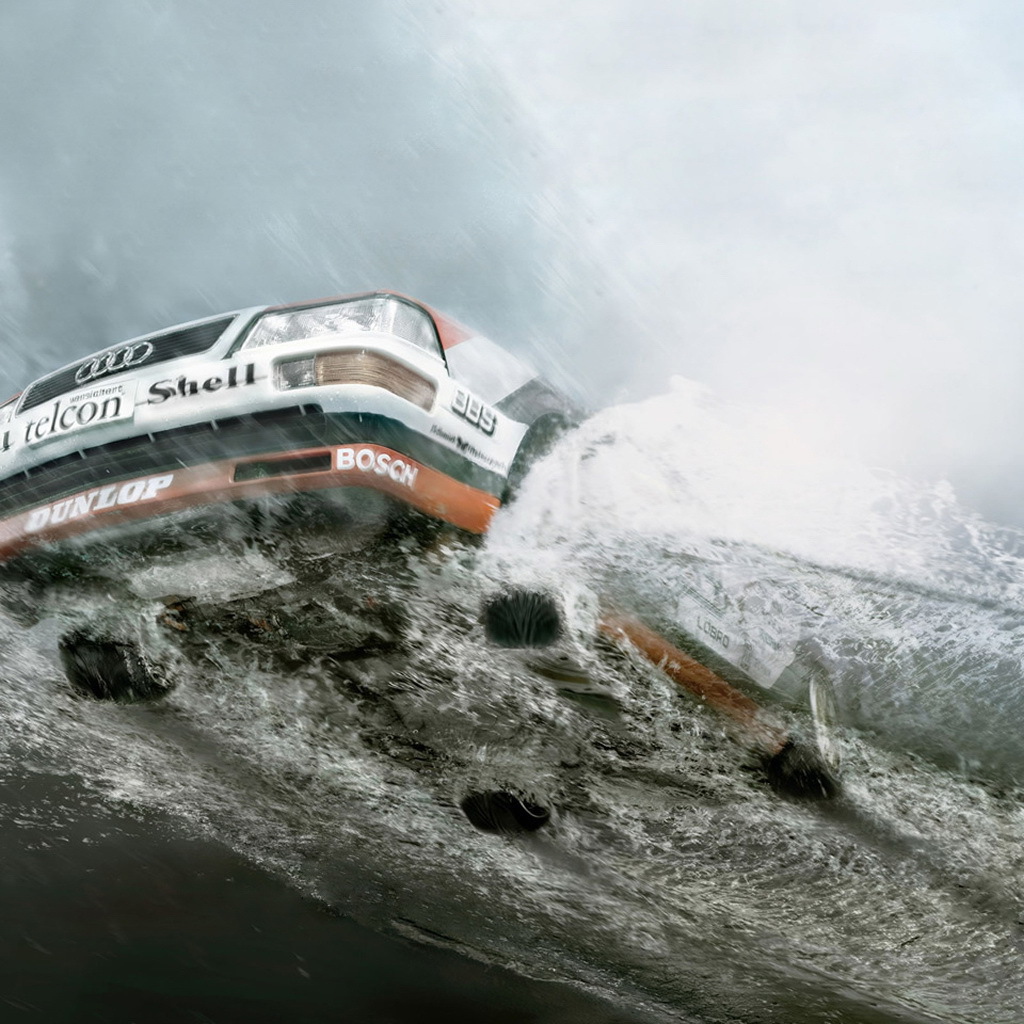 Катер на вершине волны