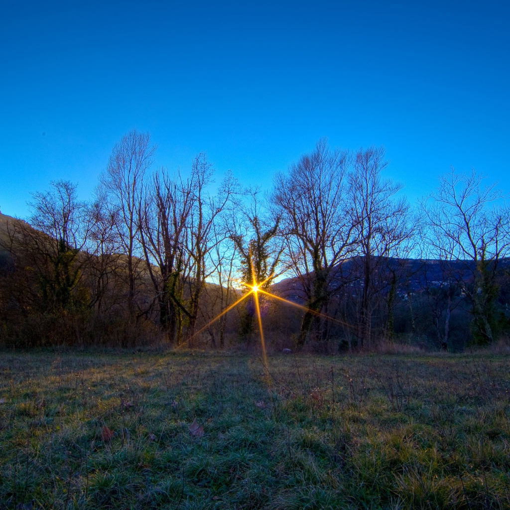 Последний луч солнца на закате