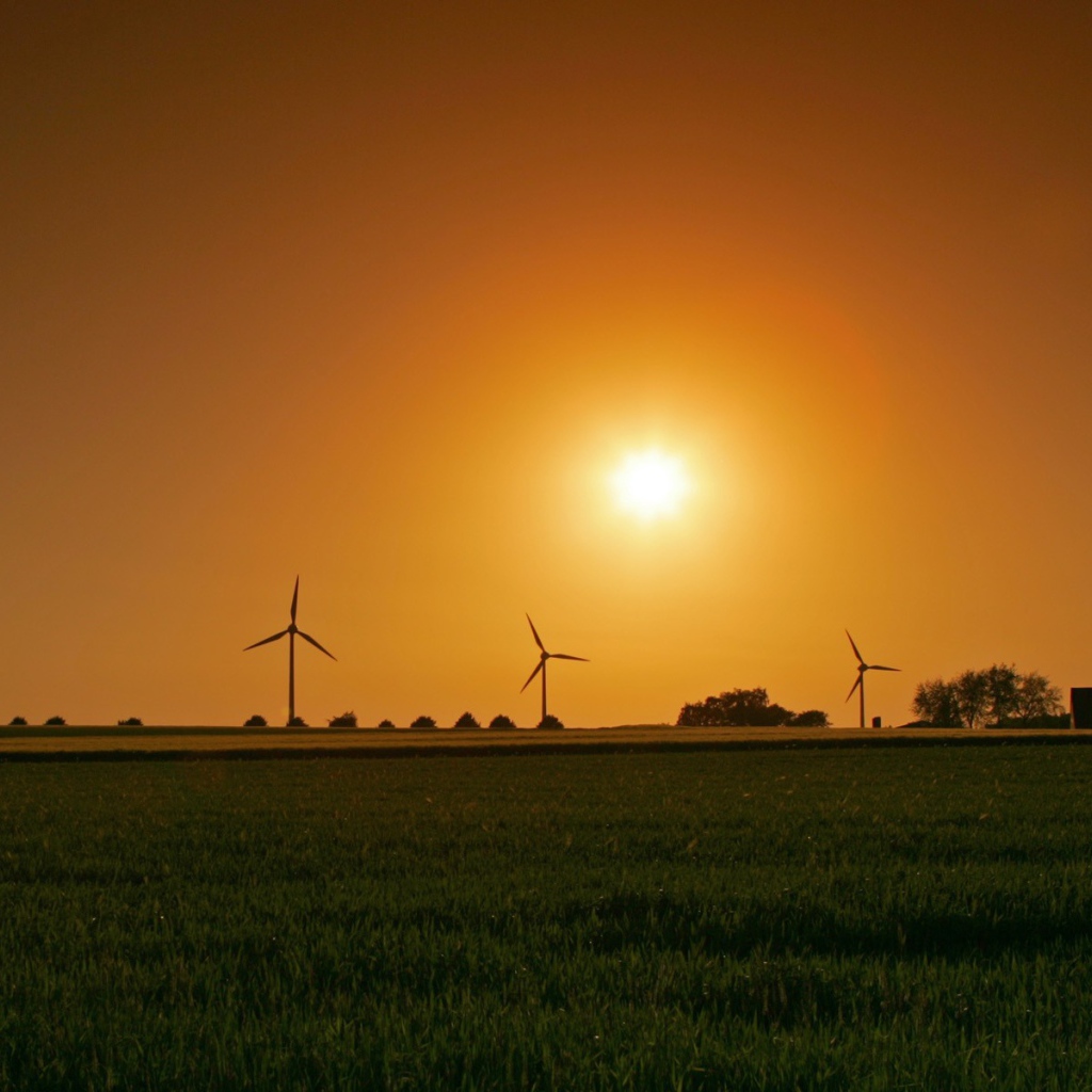 Ветряки на фоне заката
