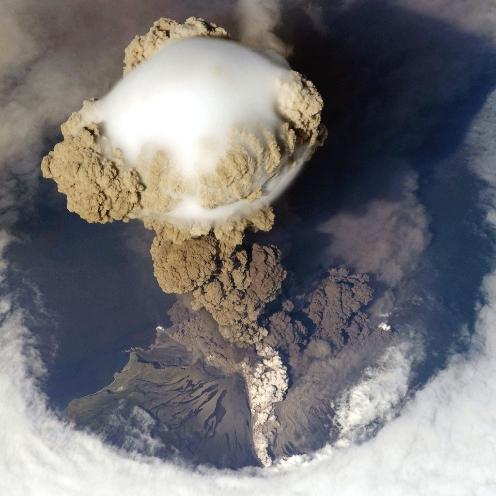 A cloud of smoke over the volcano, photo from space