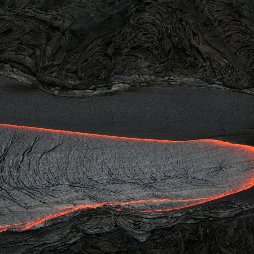 Река из вулканической лавы