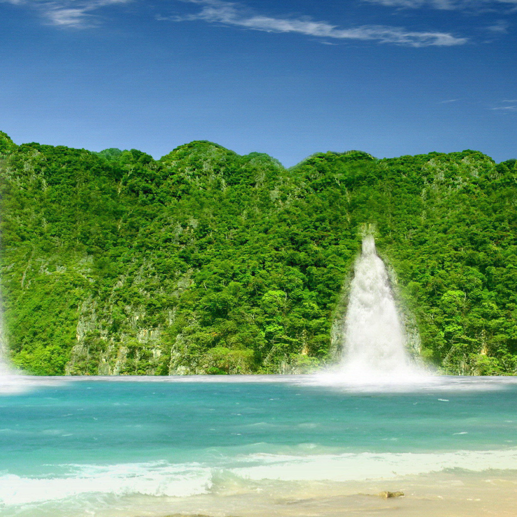 Зеленый берег с водопадами