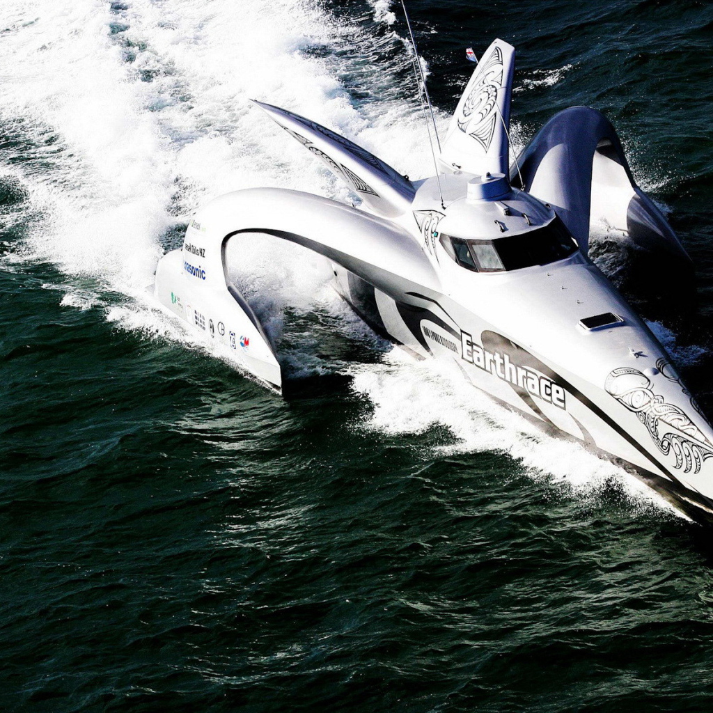 Моторная яхта