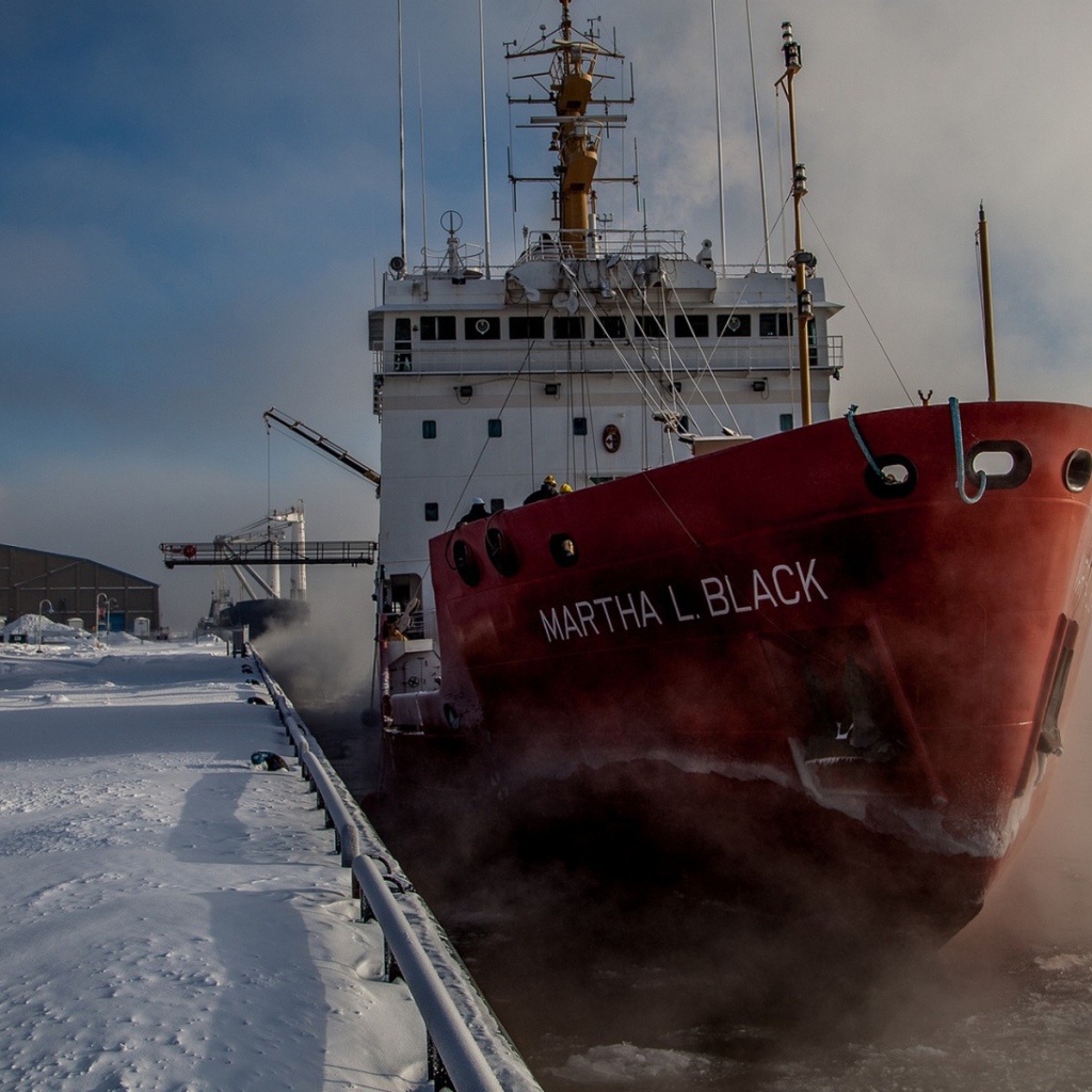 Корабль Марта Блэк на Аляске