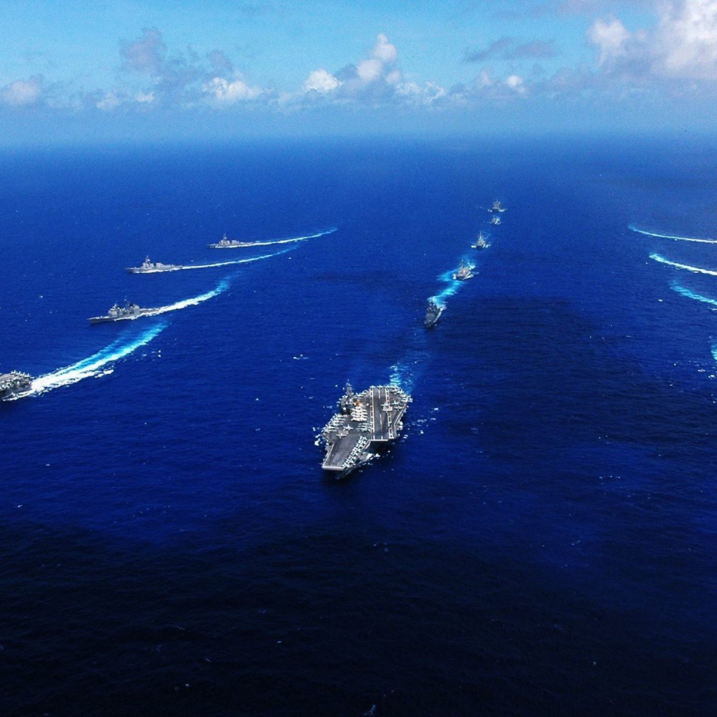 Корабли морского флота во время учений