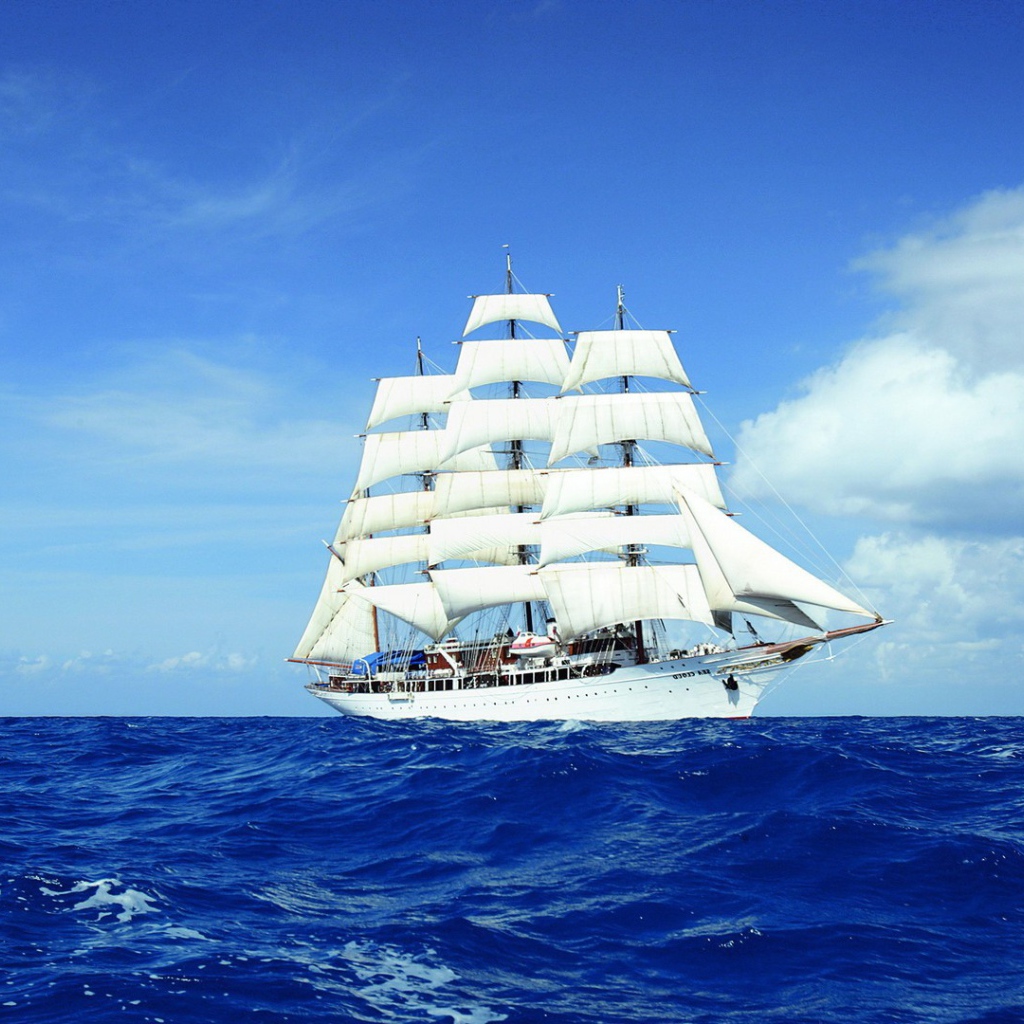 Трехмачтовый парусный корабль