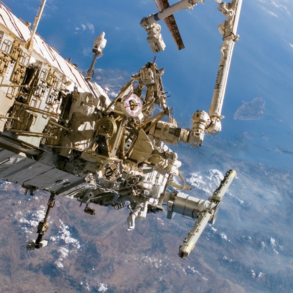 Международная космическая станция на орбите