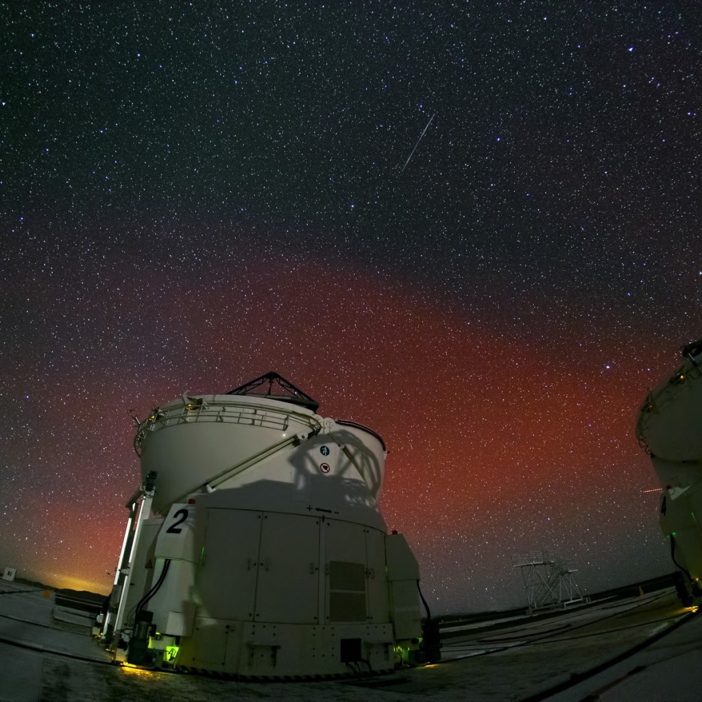 Метеор над обсерваторией