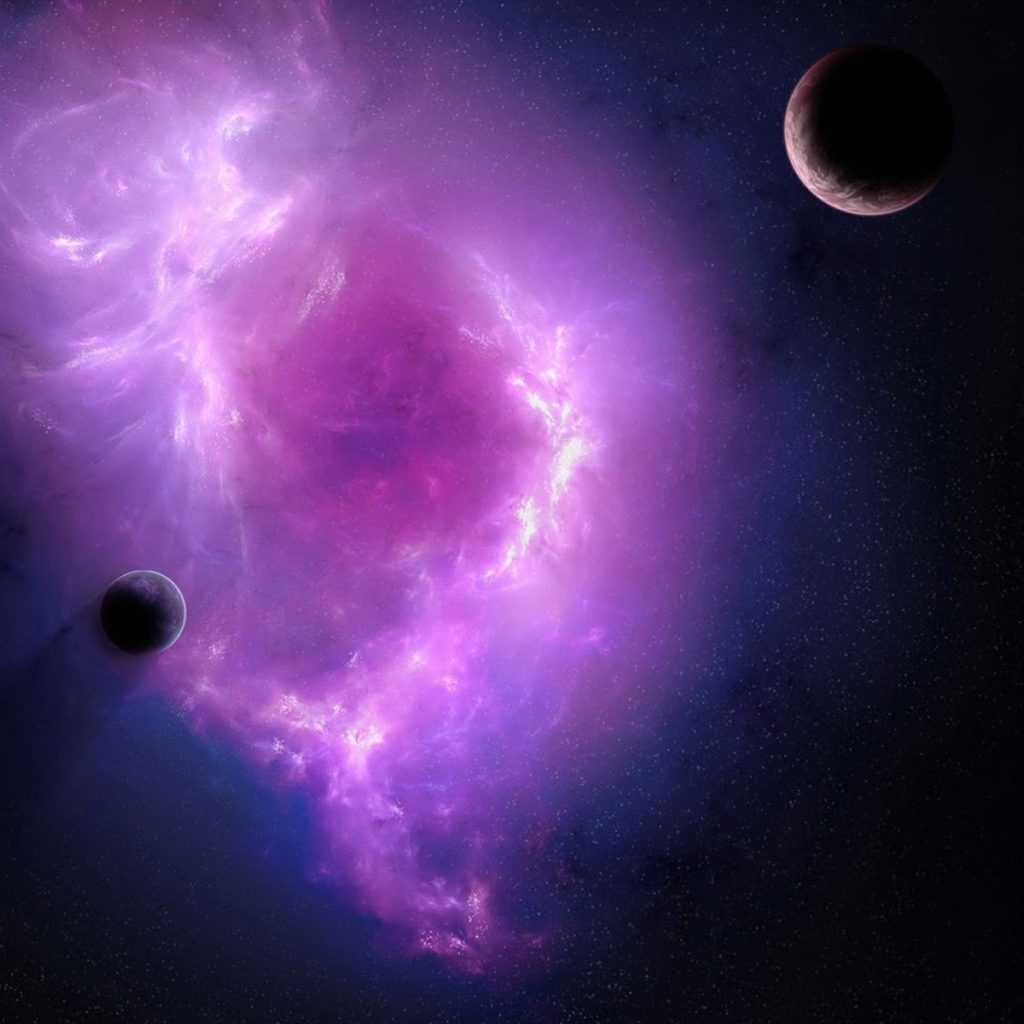 Луны на фоне фиолетовой галактики