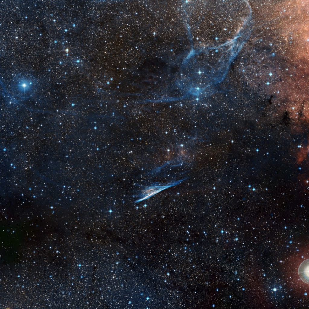 Туманность Карандаш в космосе