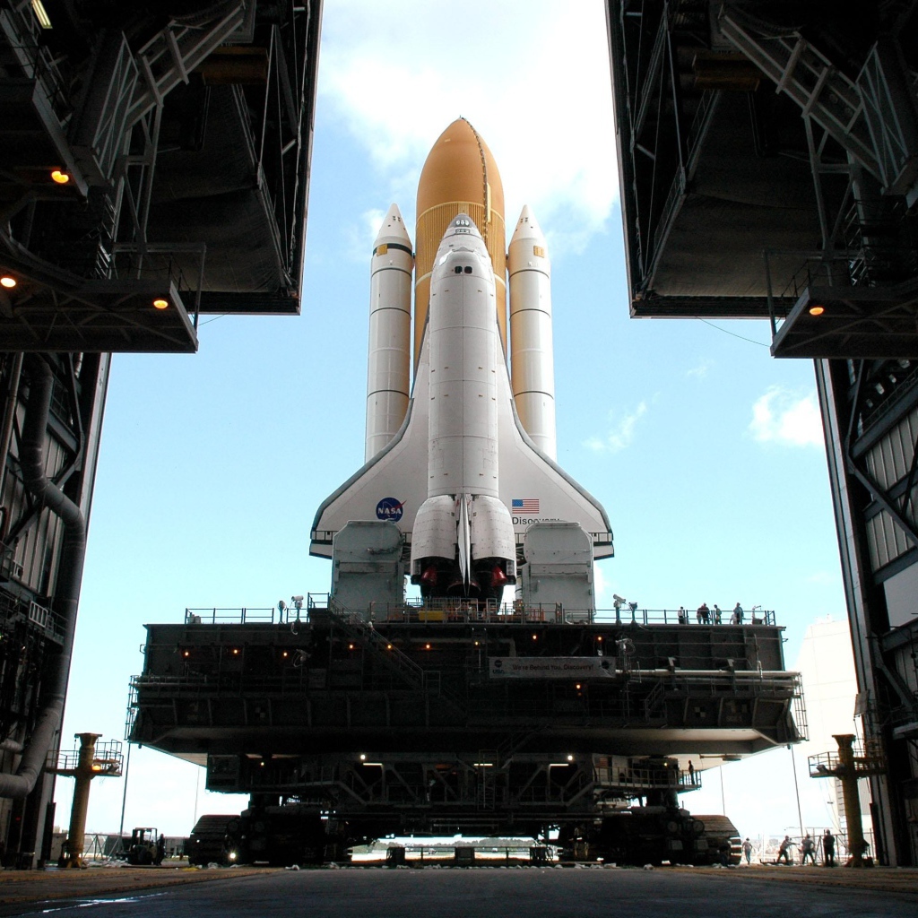 Подготовка к старту космического челнока