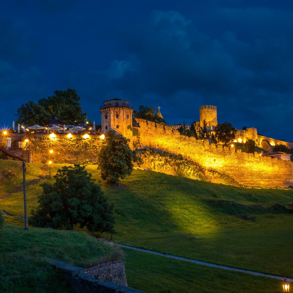 Ночной замок в Белграде, Сербия
