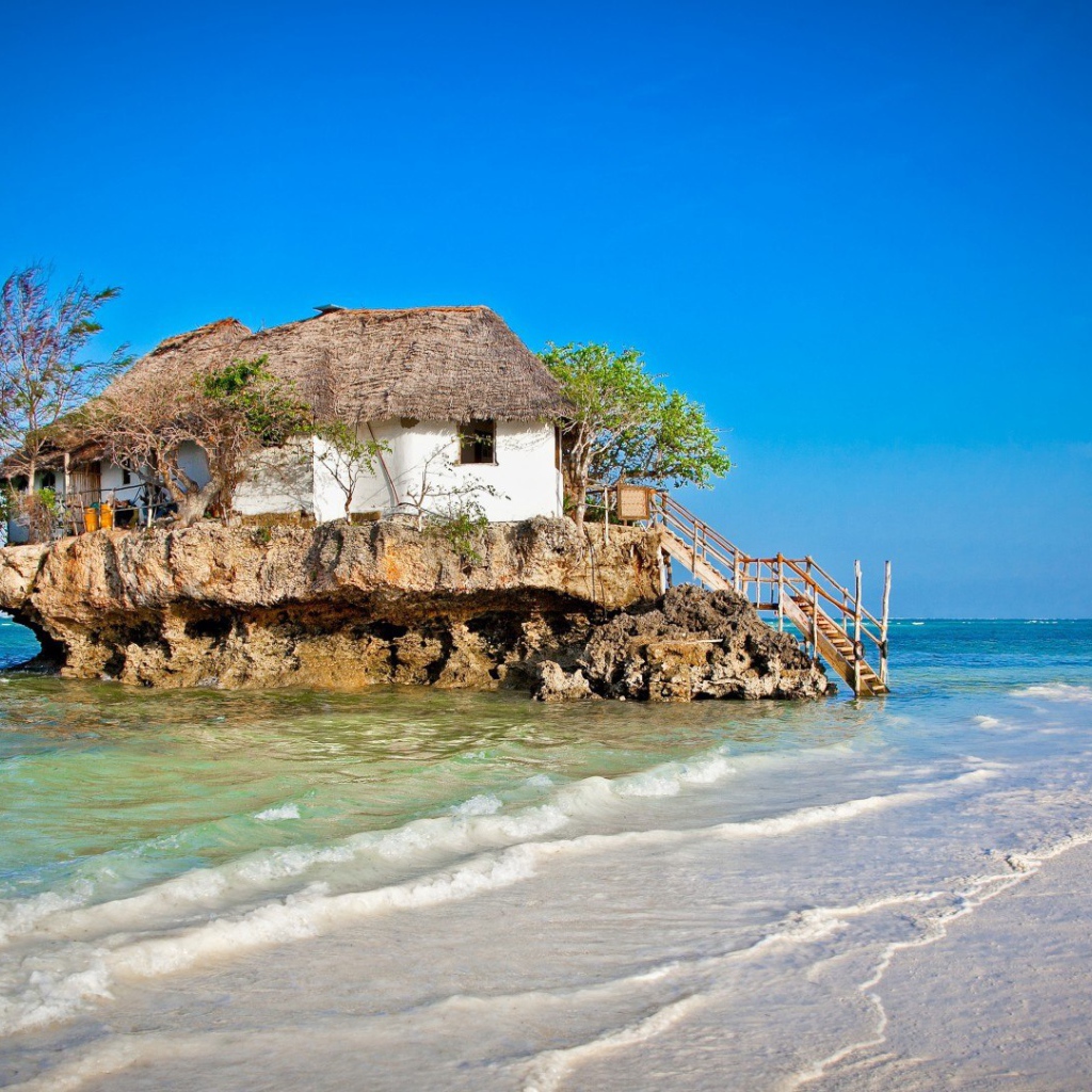 Дом на скале в Кении