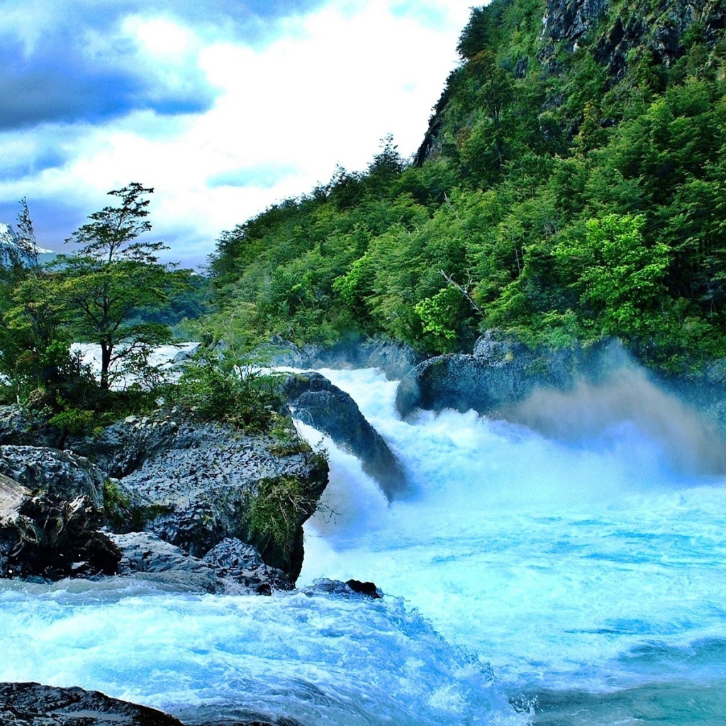 Пороги на реке в Чили