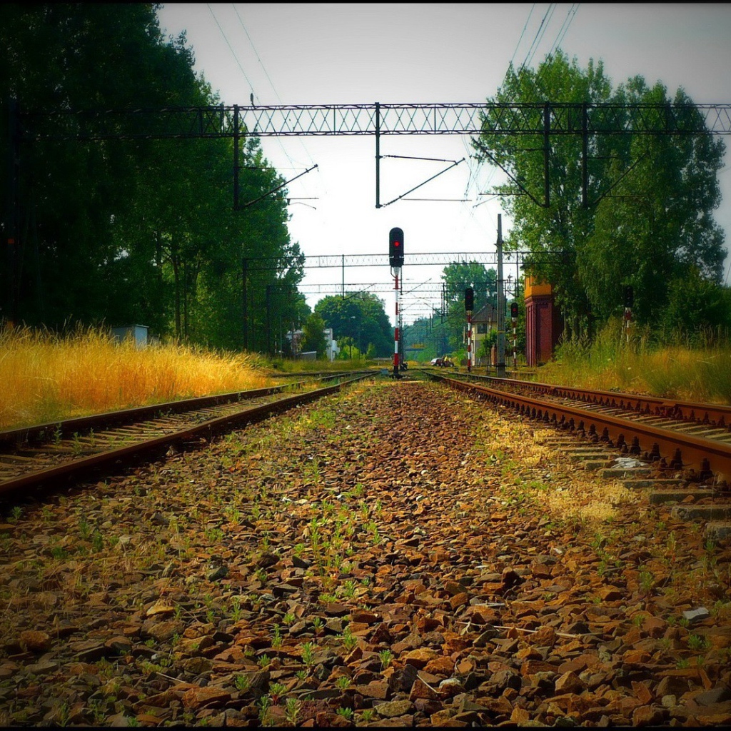 Светофор на железной дороге