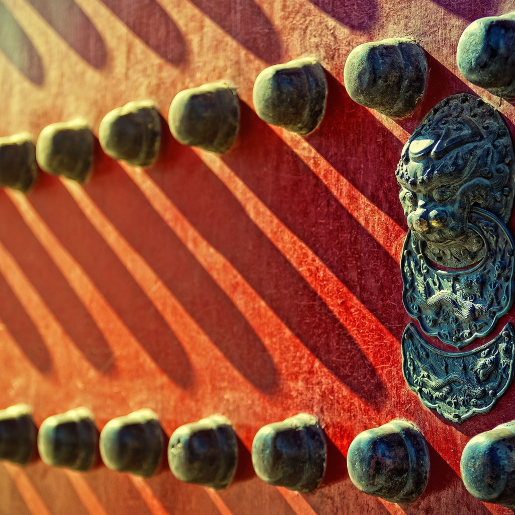 Украшения на входной двери в Китае