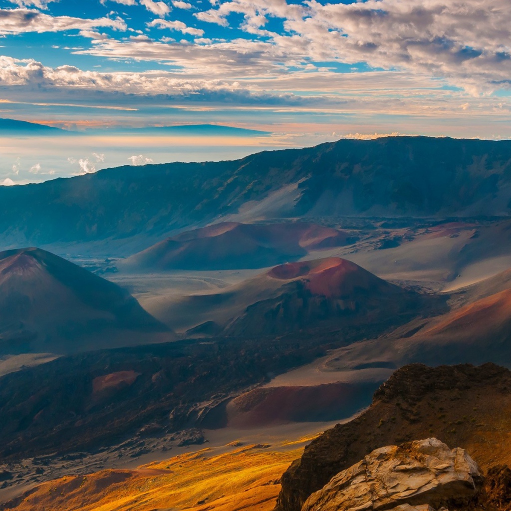 Вулканический пейзаж на Мауи, Гавайи