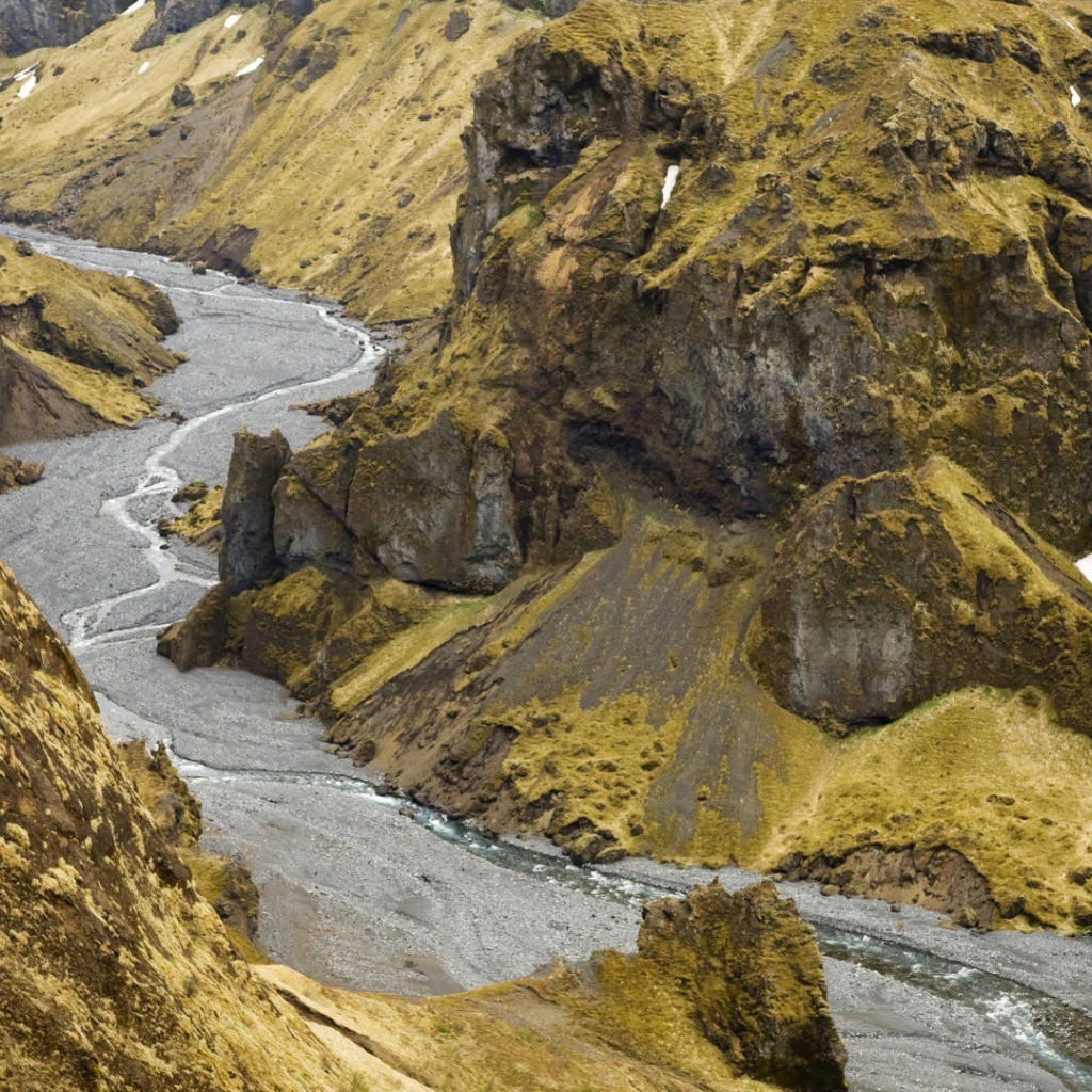 Горная река в Исландии