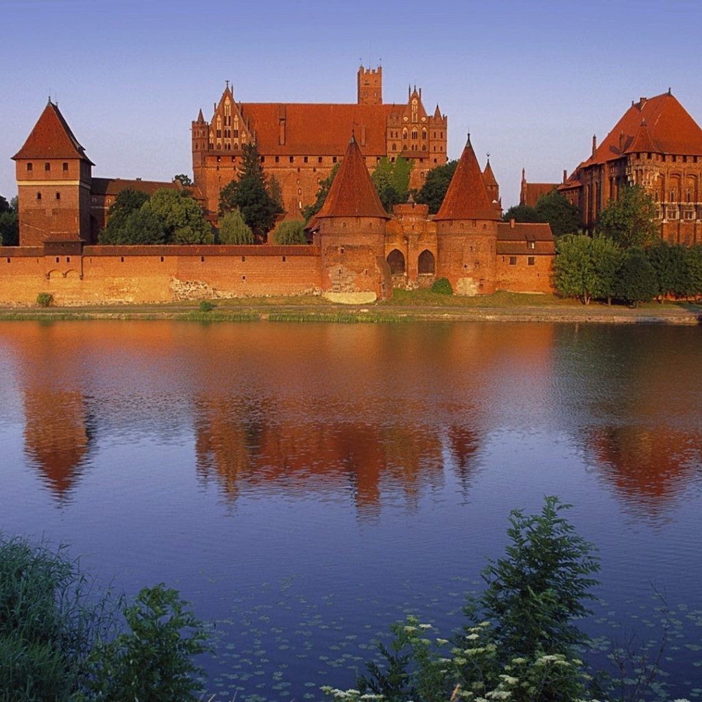 Замок Мальборк в Польше