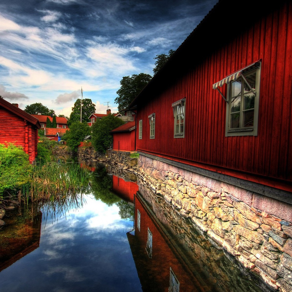 Красные домики у реки, Швеция