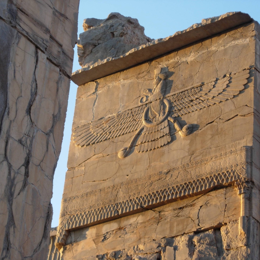 Барельефы в Ширазе, Иран