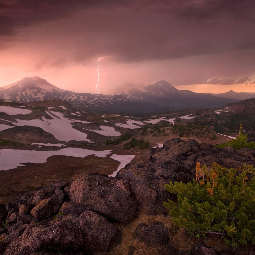 Гроза в горах Орегона