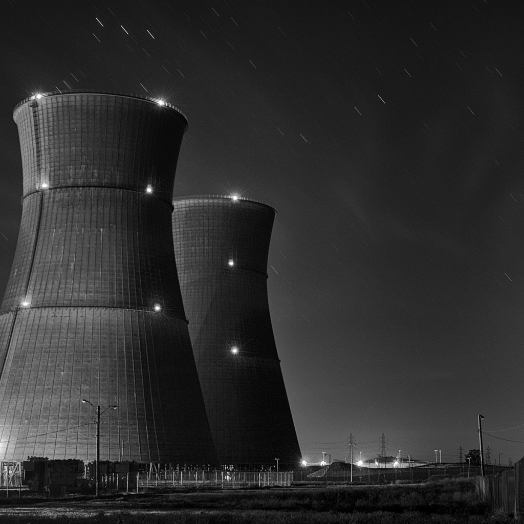 Огни атомной электростанции
