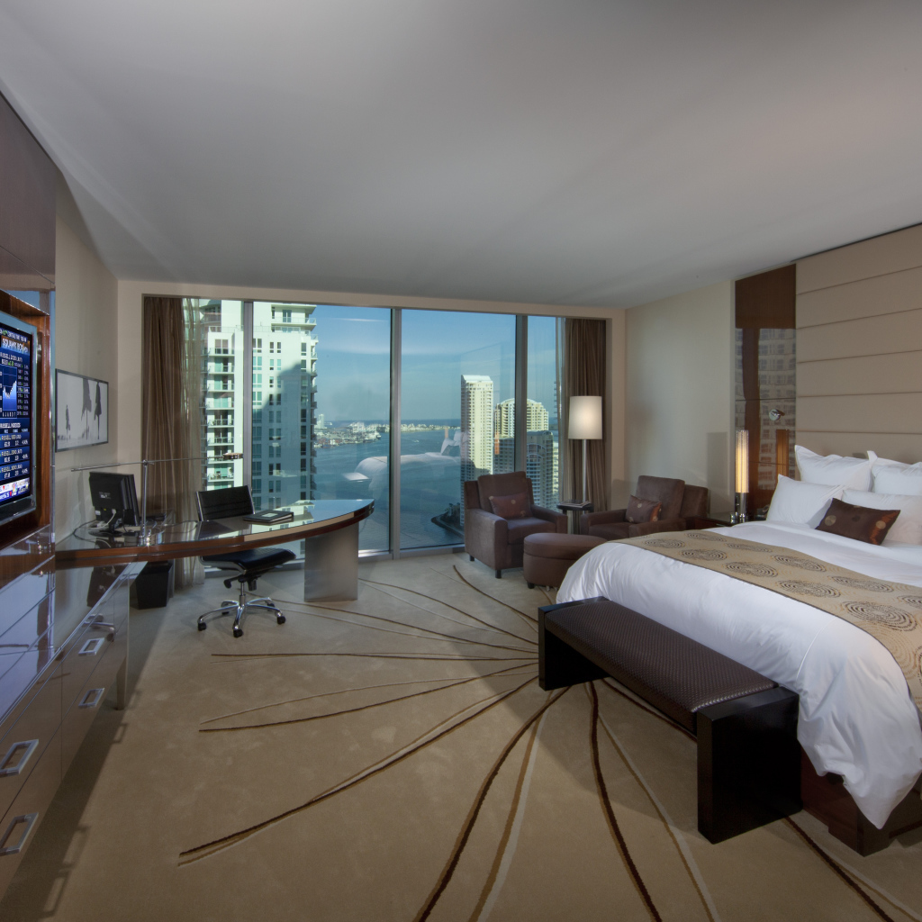 Спальня с телевизором