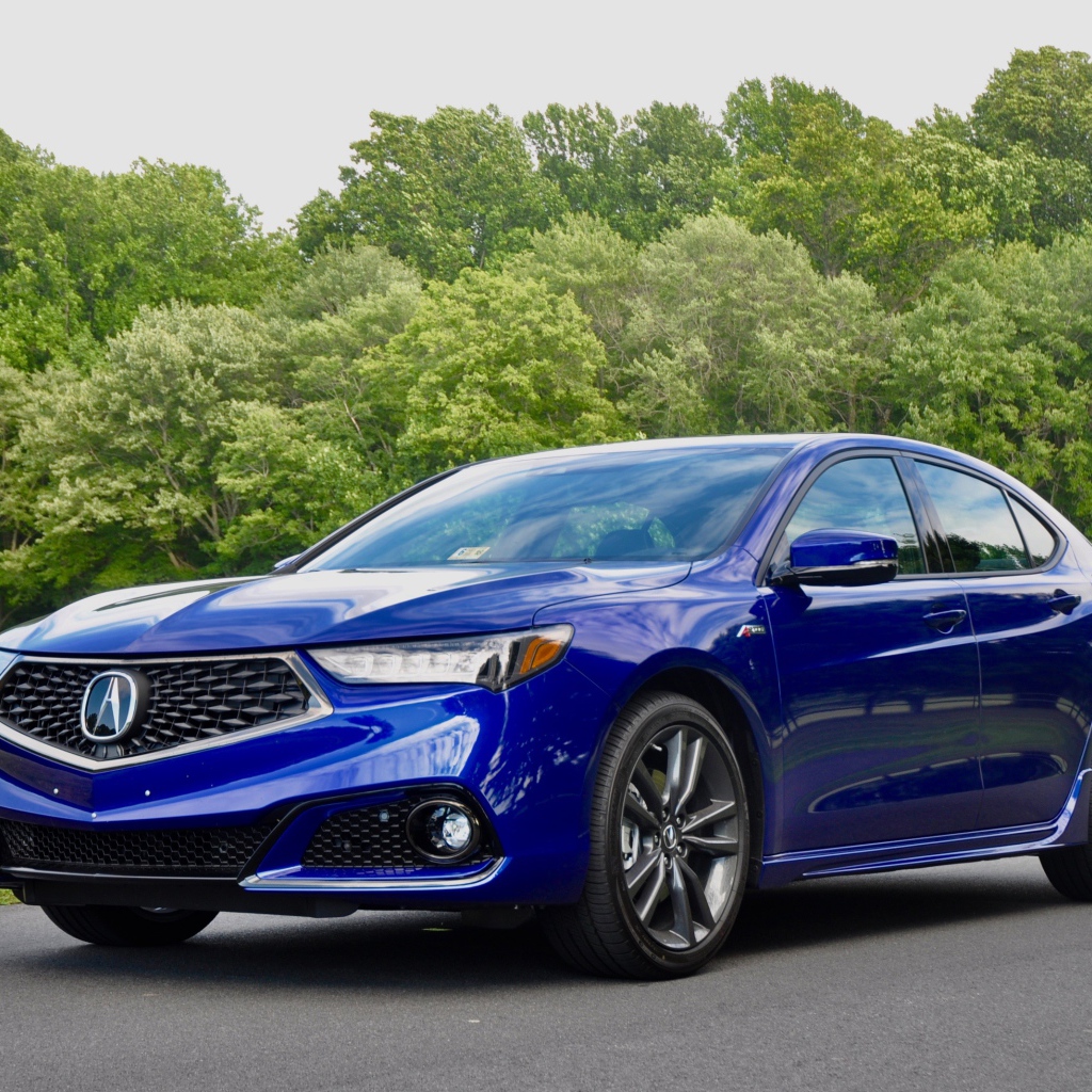 Синий электрический автомобиль Acura TLX A-Spec, 2018