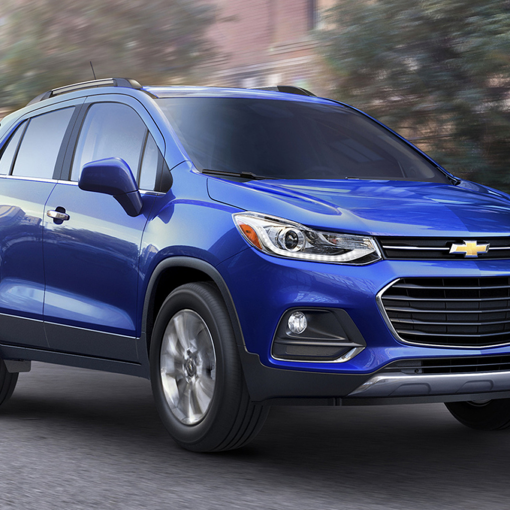Синий Chevrolet Trax  модель 2017 года 