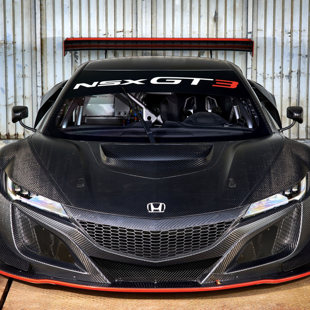 Автомобиль Honda NSX GT3, 2017 вид спереди