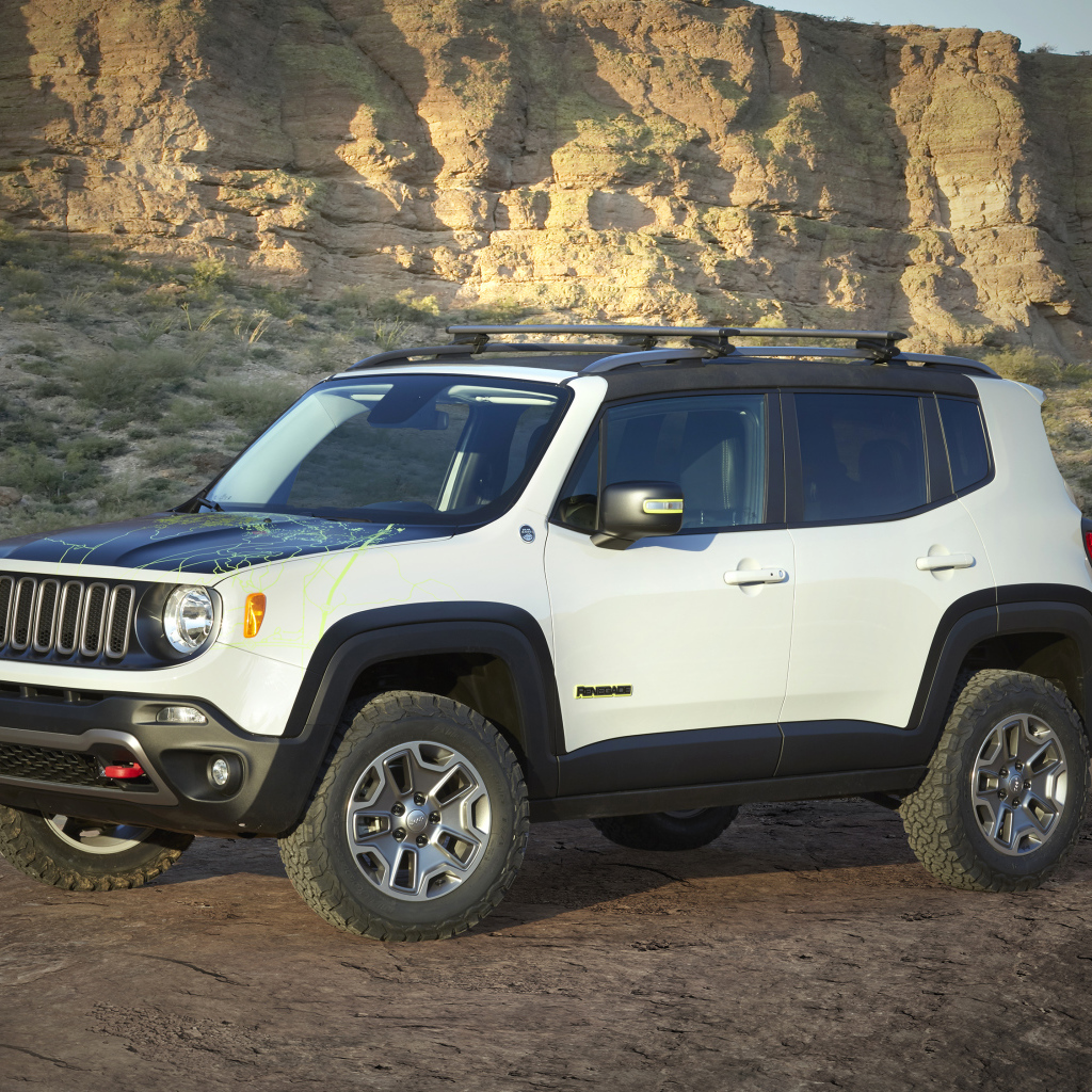 Стильный белый Jeep Renegade Commander Concept 