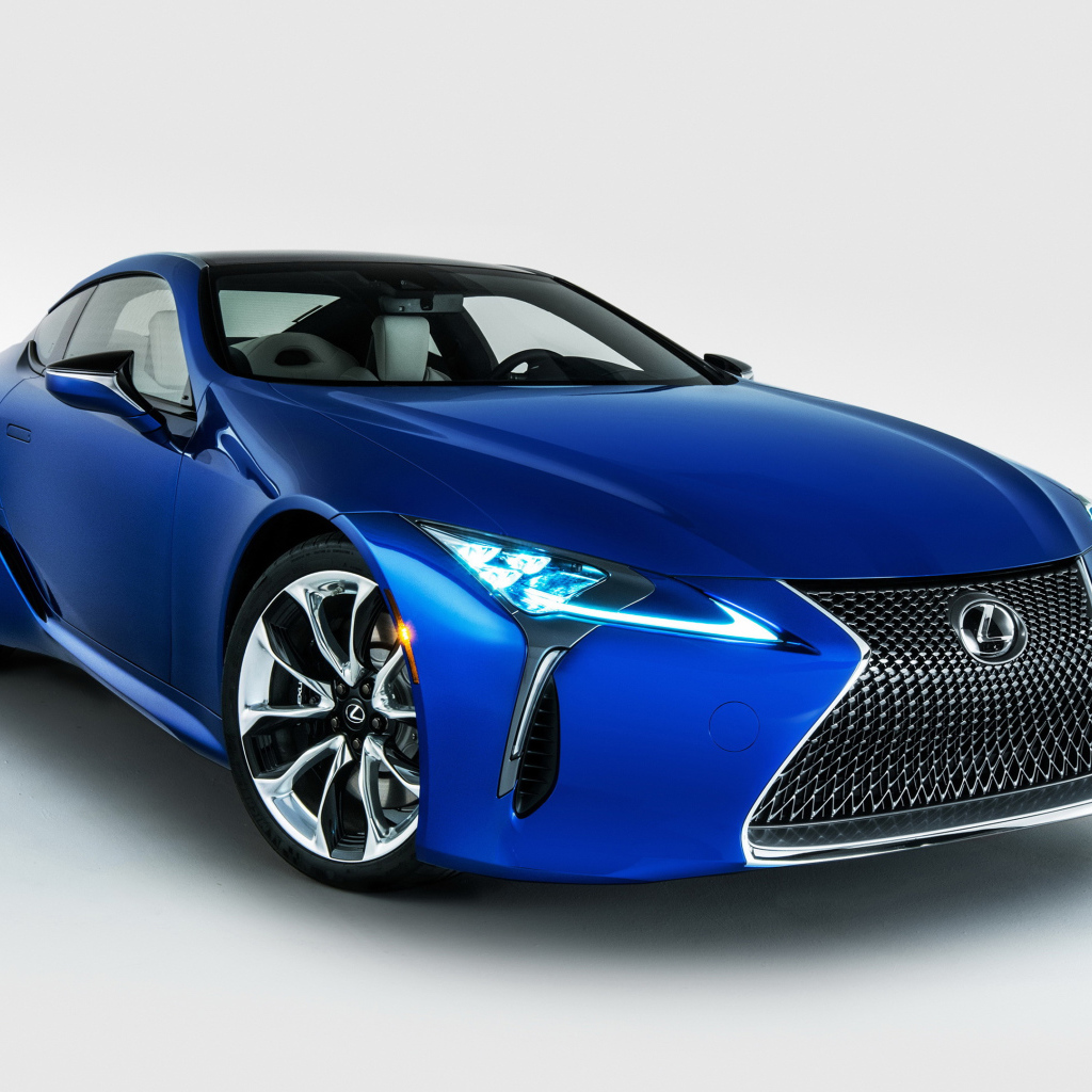 Спортивный синий автомобиль  Lexus LC 500, 2018