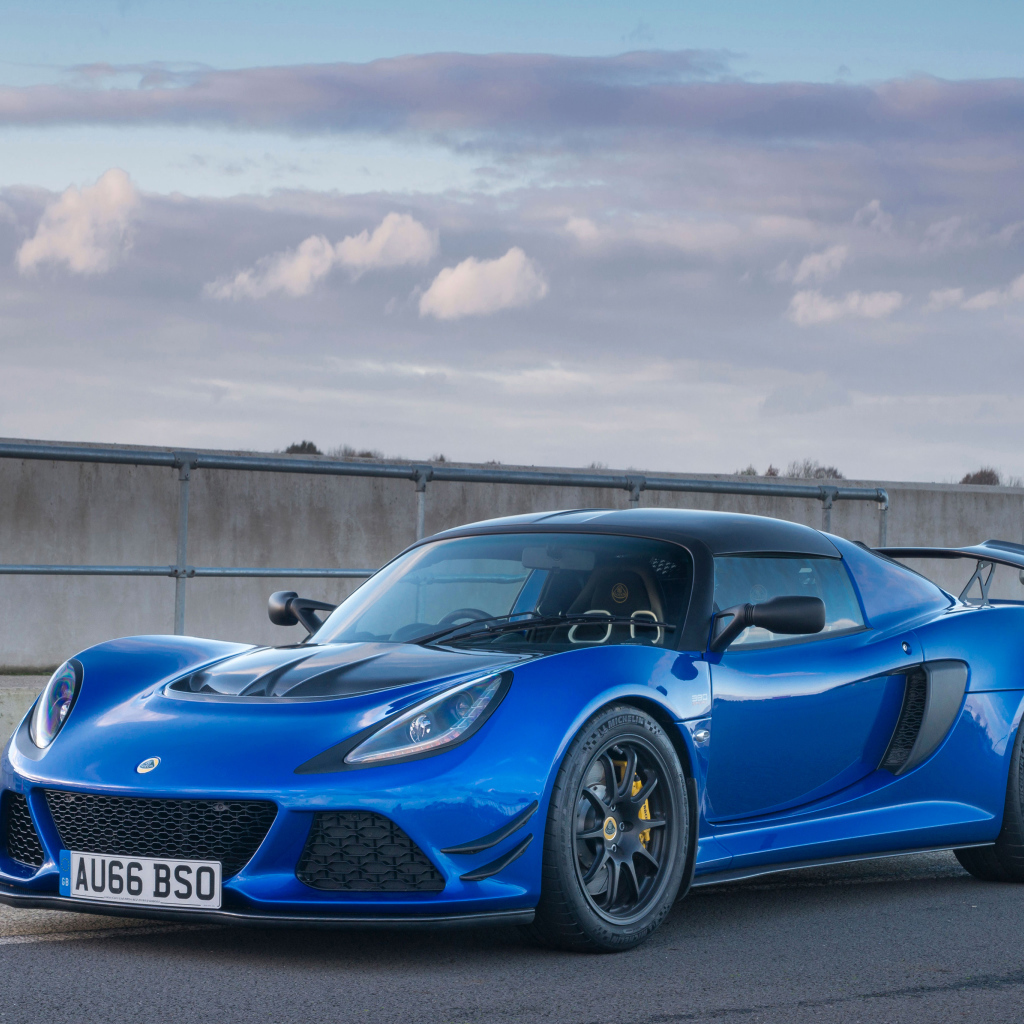Автомобиль Lotus Exige Sport 380, синий металлик 
