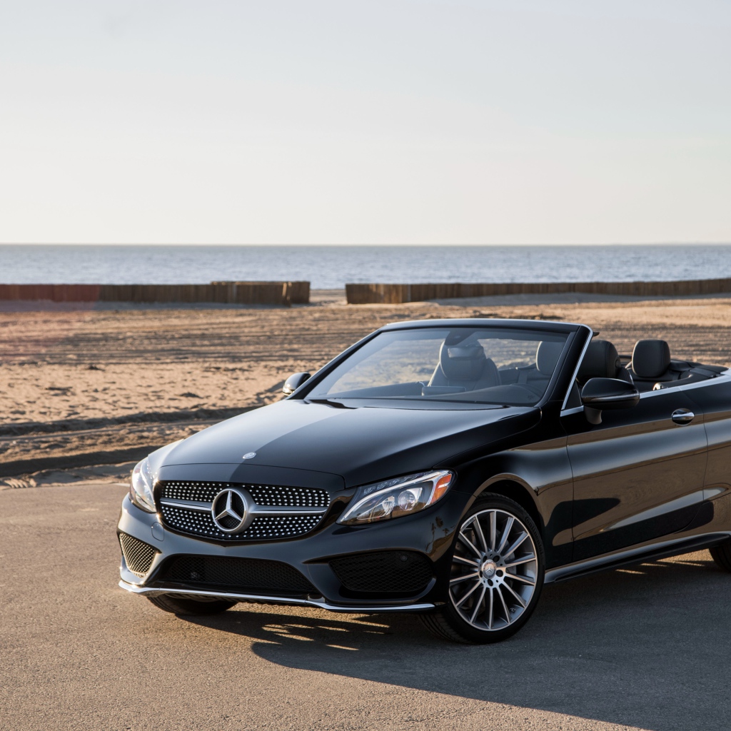 Черный кабриолет Mercedes-Benz C 300 4MATIC, 2017 