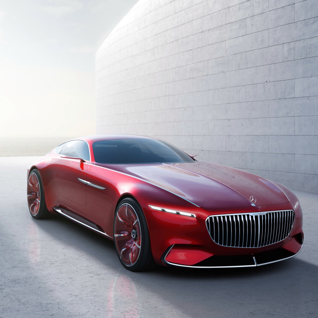Красный автомобиль Mercedes-Maybach 6 вид спереди