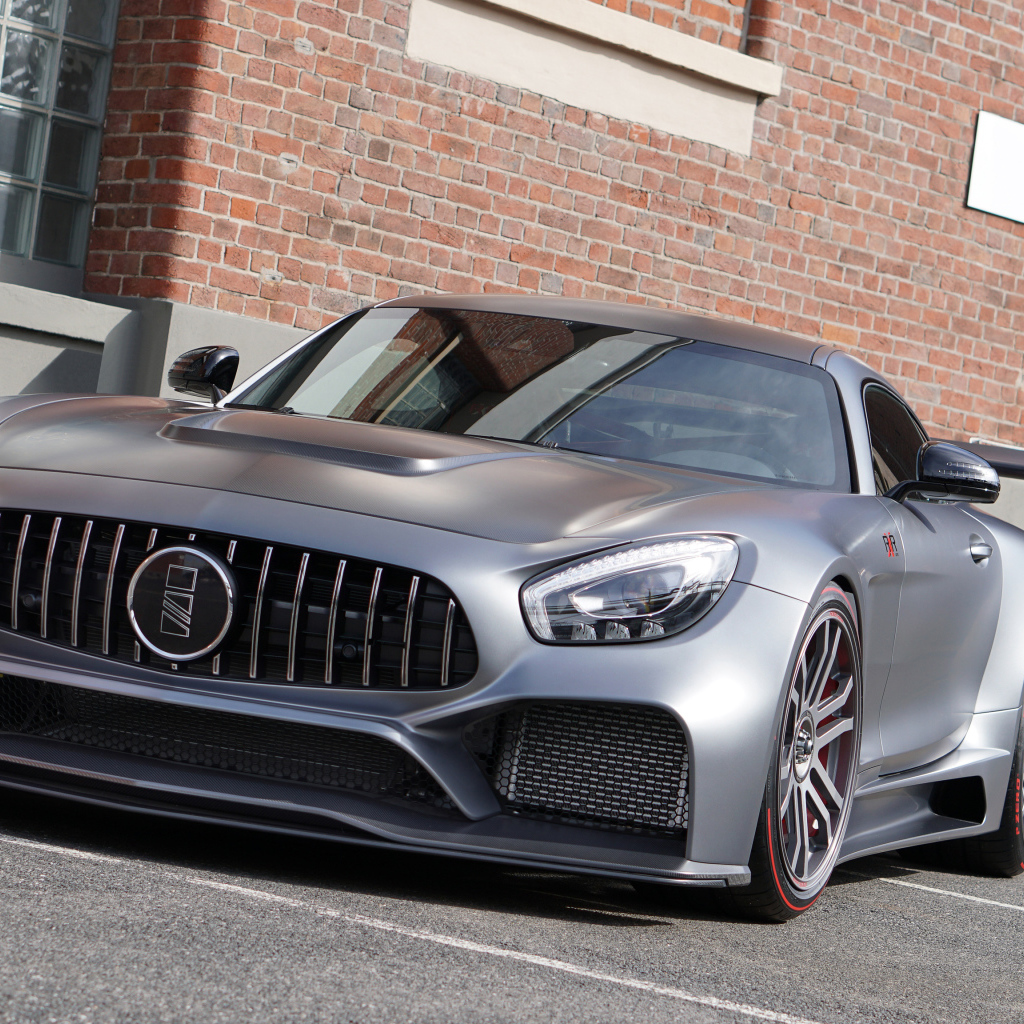 Спортивный серебристый автомобиль Mercedes AMG GT S IMSA RXR One Super GT, 2018