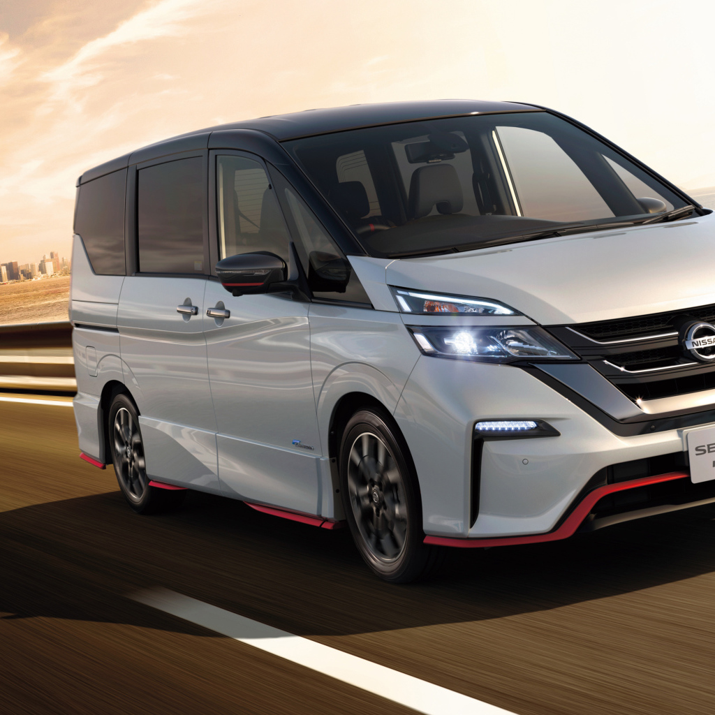 Белый минивэн Nissan Serena Nismo, 2018