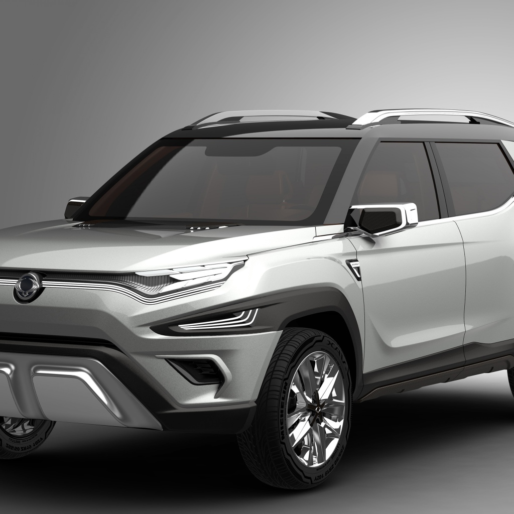 Серебристый внедорожник SsangYong XAVL, 2017