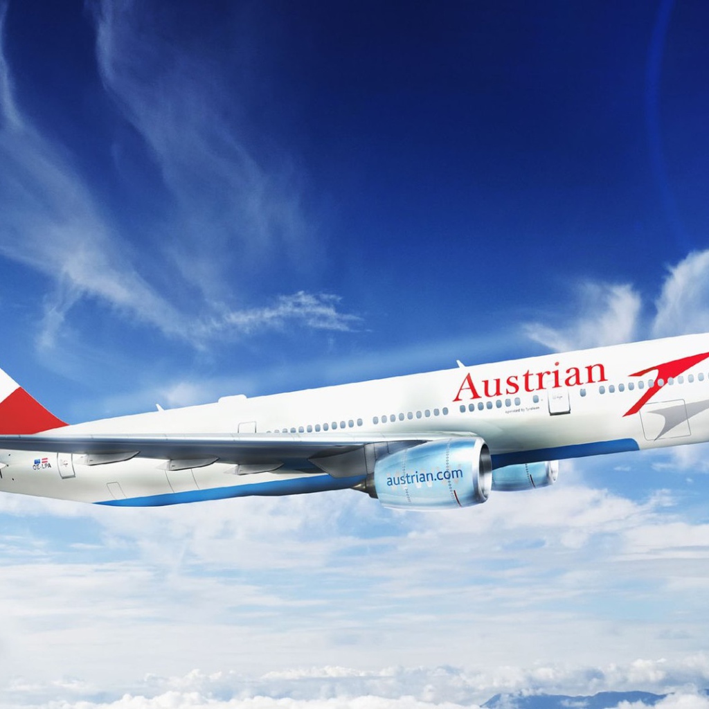 Embraer 195 авиакомпании Austrian Airlines на фоне неба