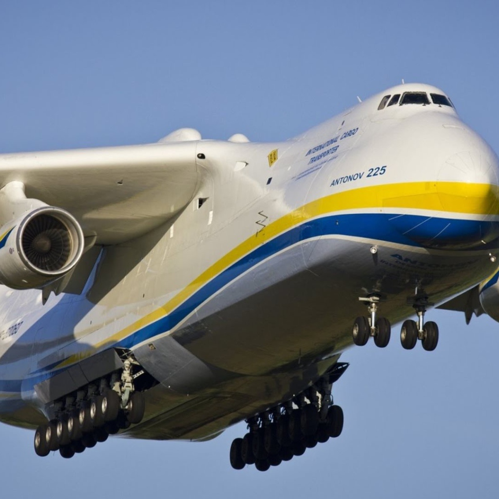 Посадка самолета Ан-225 Мрия в аэропорту австралийского города Перт 