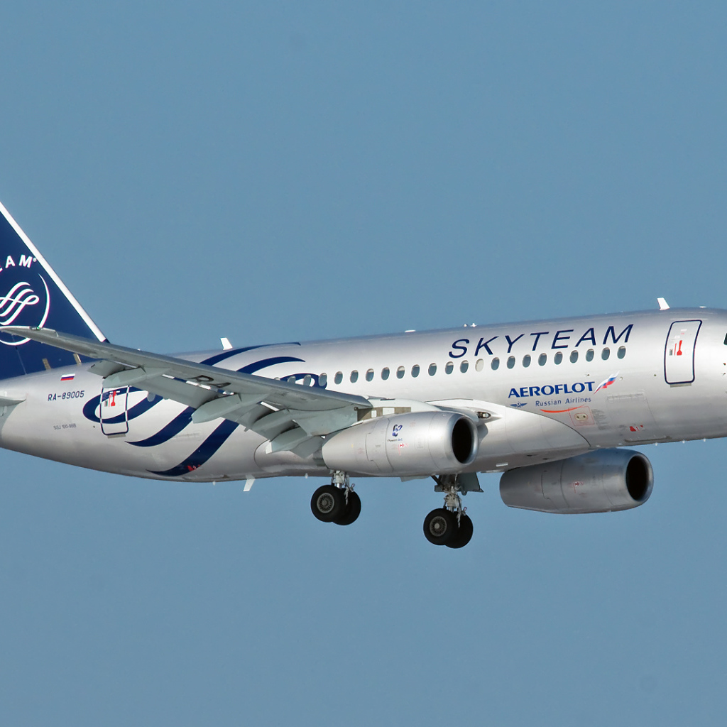 Пассажирский самолет авиакомпании Аэрофлот 