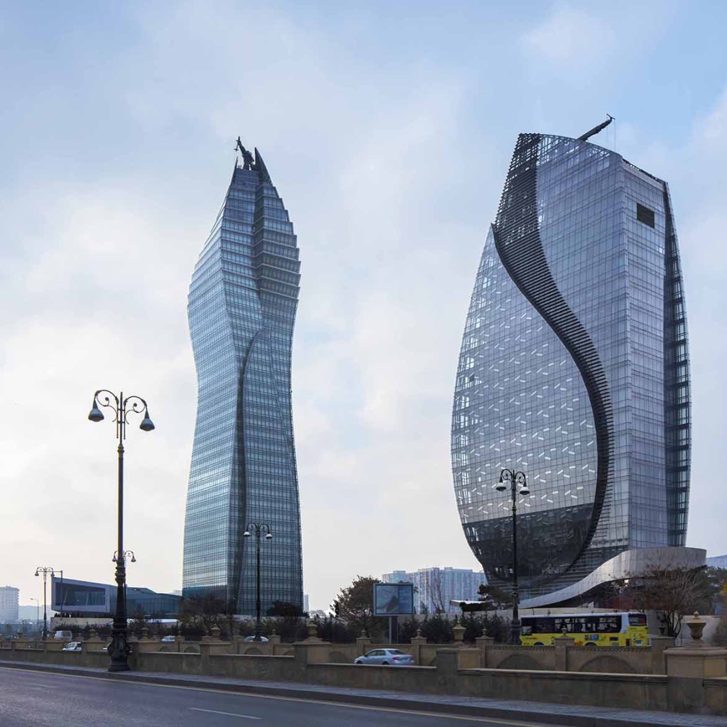 Socar Tower и Azersu Office Tower - высотные здания Баку