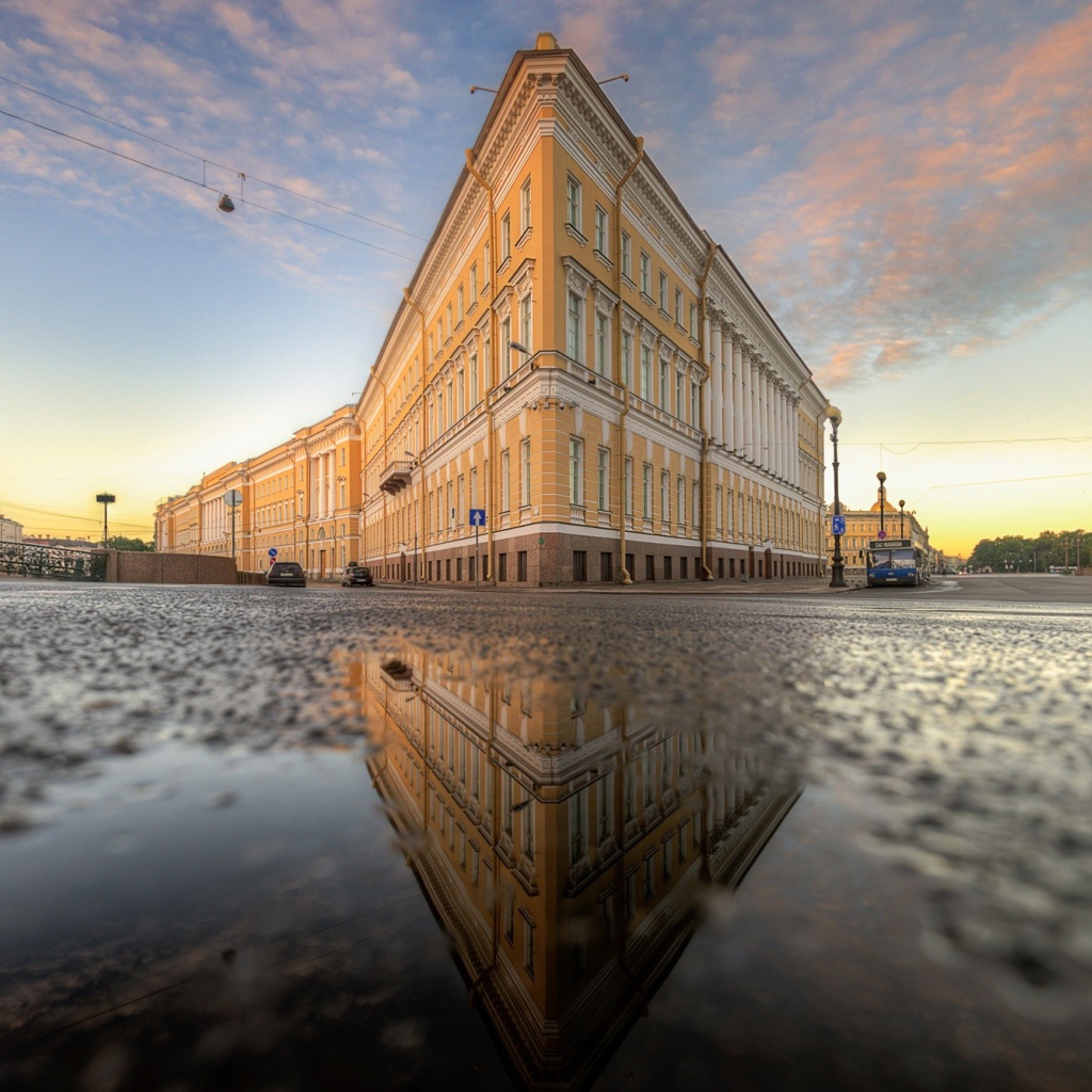 Улица после дождя, Санкт-Петербург, Россия 